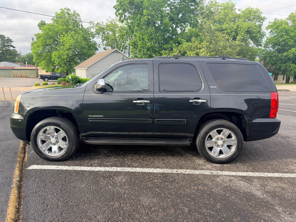 2011 GMC Yukon Image 4