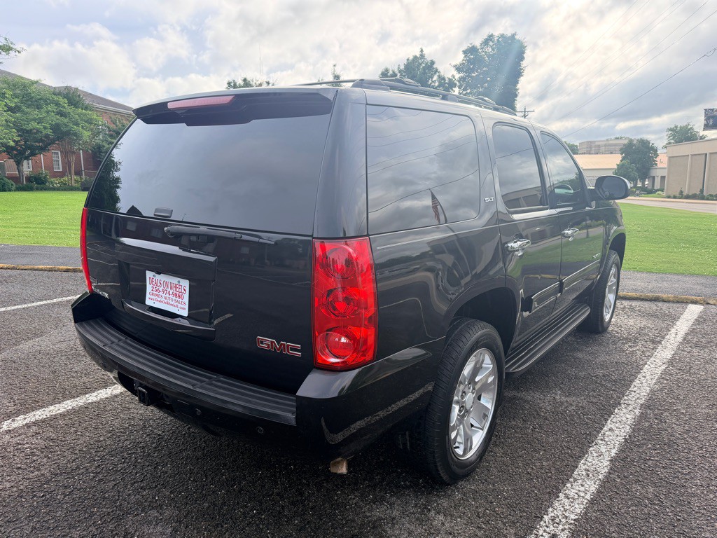 2011 GMC Yukon Image 7