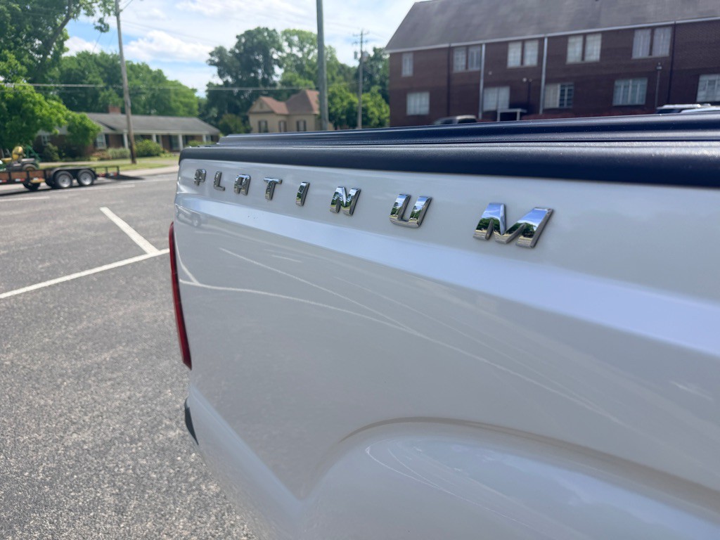 2015 Ford F-250 Image 12