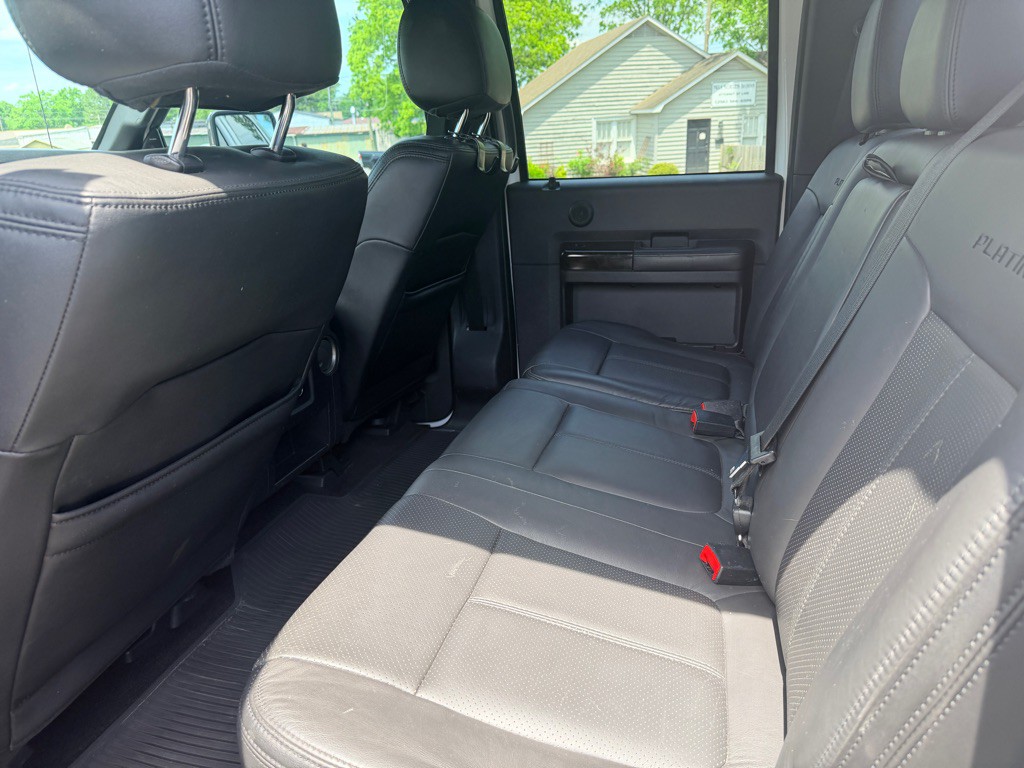 2015 Ford F-250 Image 14