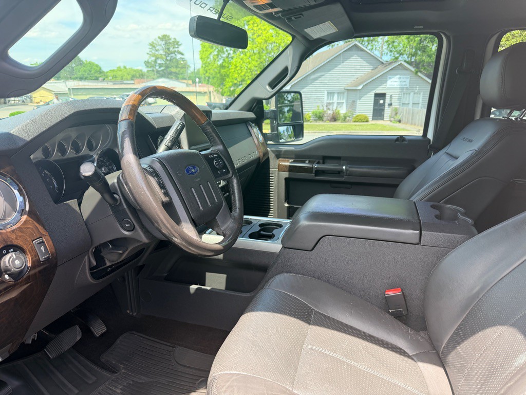 2015 Ford F-250 Image 16