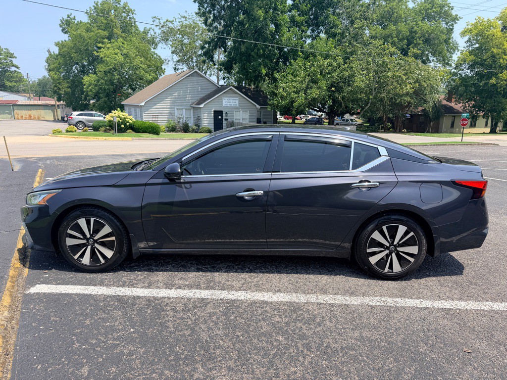 2020 Nissan Altima Image 4