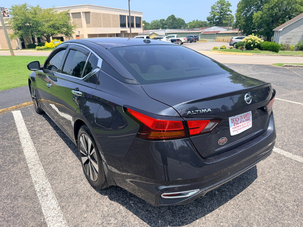 2020 Nissan Altima Image 5