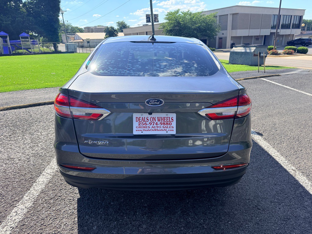 2020 Ford Fusion Image 6