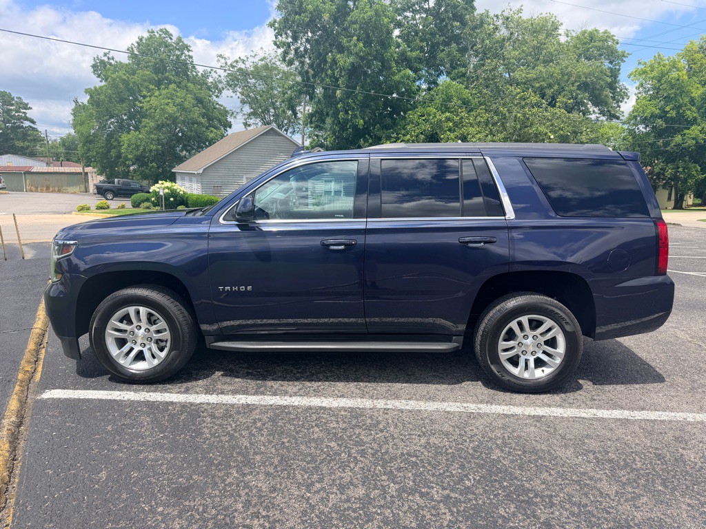 2017 Chevrolet Tahoe Image 4