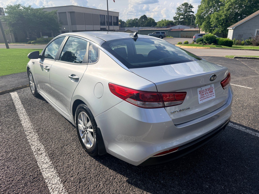 2017 Kia Optima Image 5