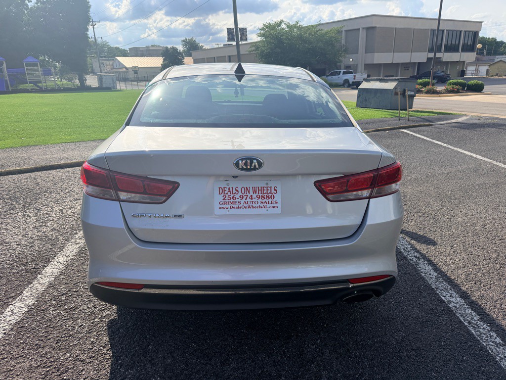2017 Kia Optima Image 6
