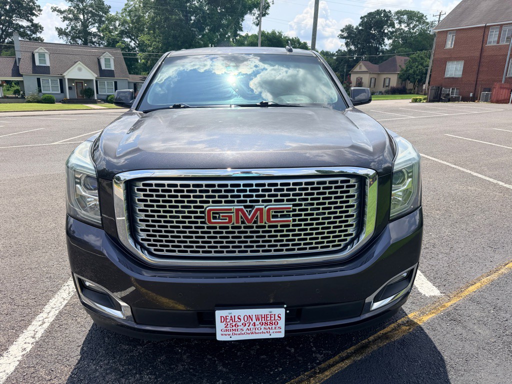 2016 GMC Yukon Image 2
