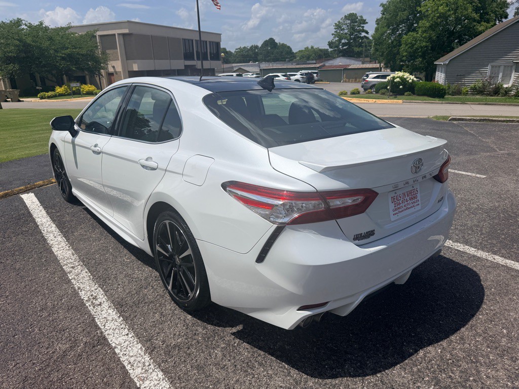 2020 Toyota Camry Image 5