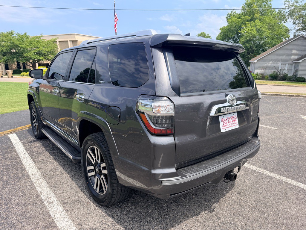 2017 Toyota 4Runner Image 5
