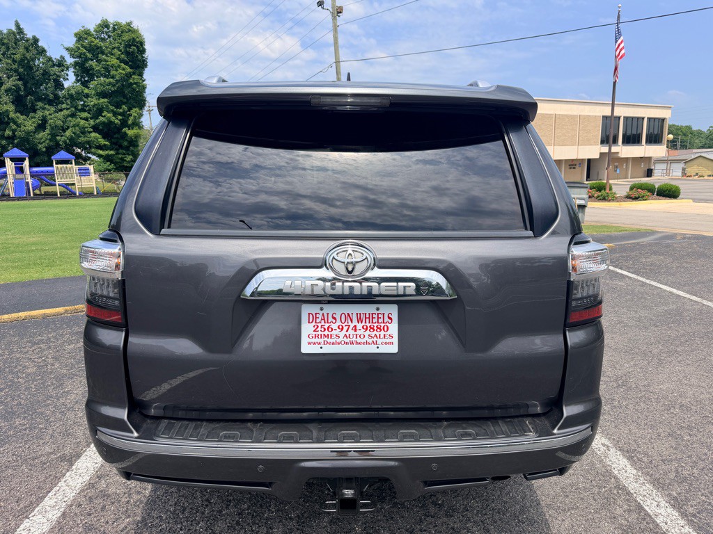 2017 Toyota 4Runner Image 6
