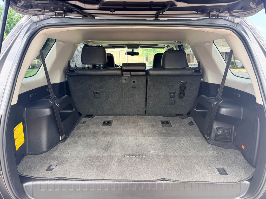2017 Toyota 4Runner Image 11