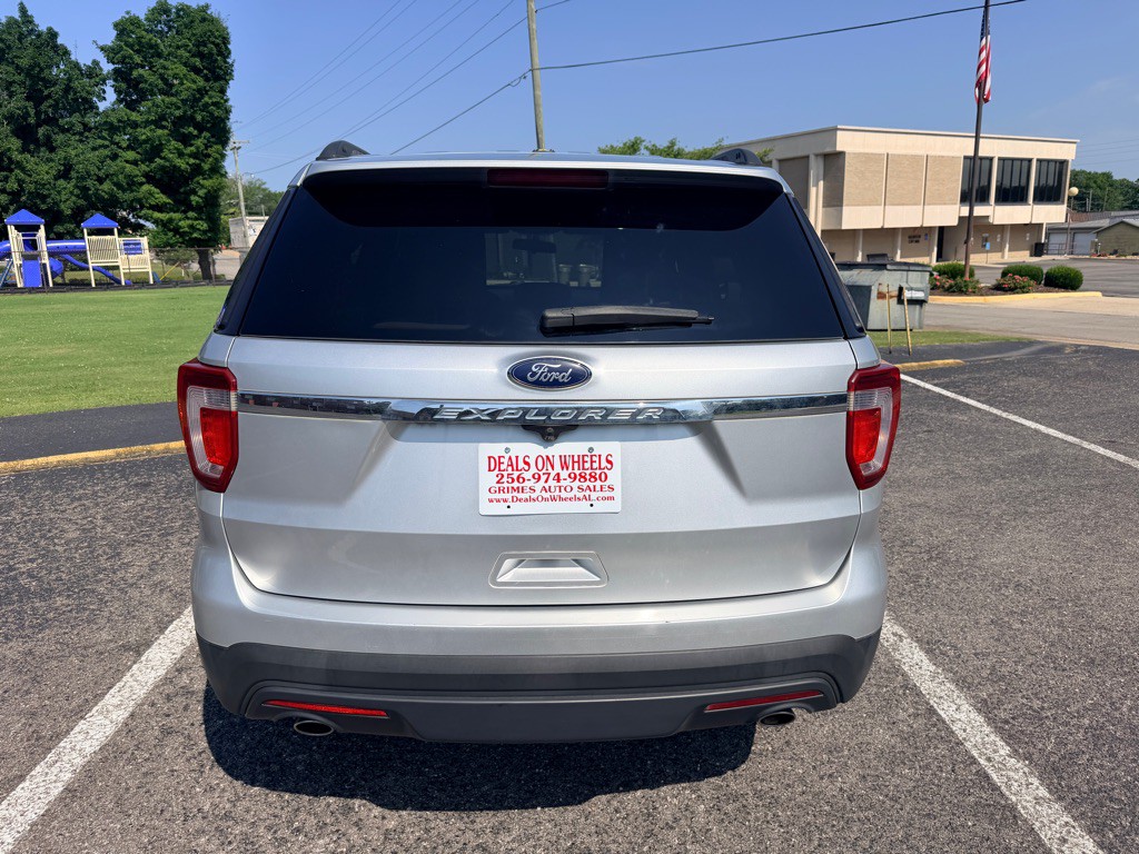2017 Ford Explorer Image 6