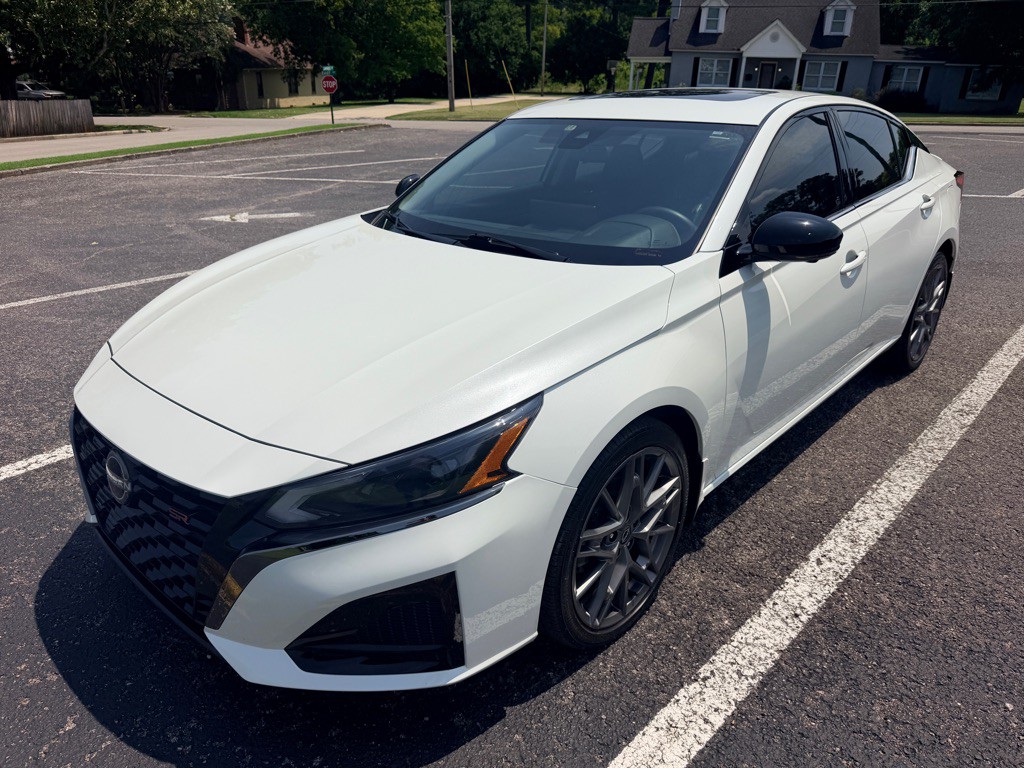 2023 Nissan Altima Image 3