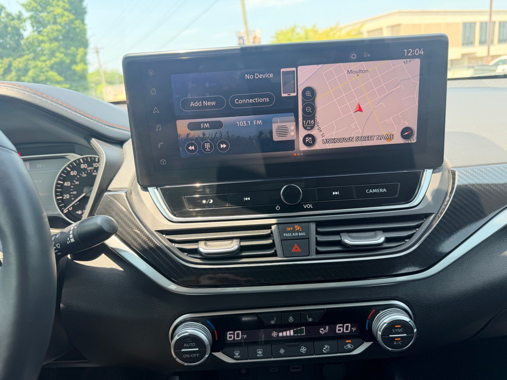 2023 Nissan Altima Image 16