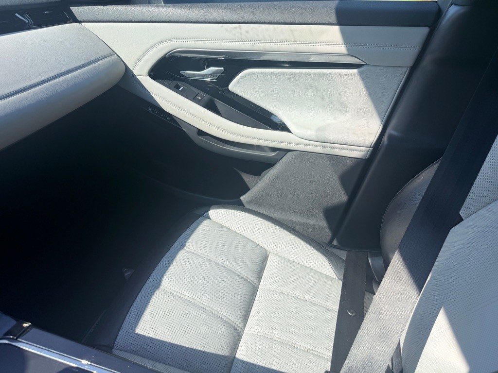 2020 Land Rover Range Rover Evoque Image 17