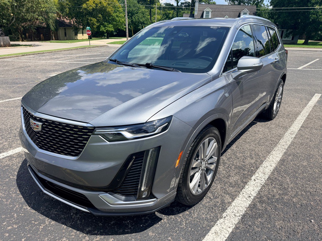 2022 Cadillac XT6 Image 3