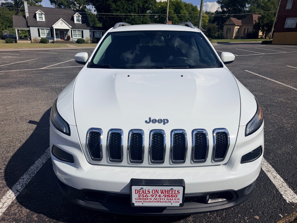 2018 Jeep Cherokee Image 2