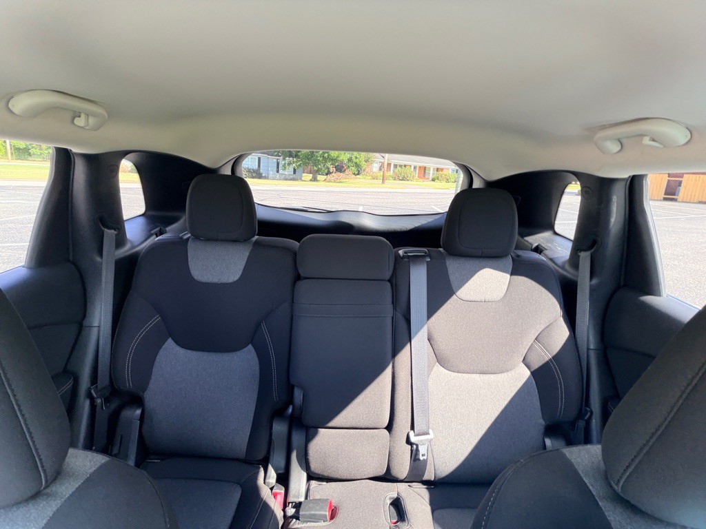 2018 Jeep Cherokee Image 16