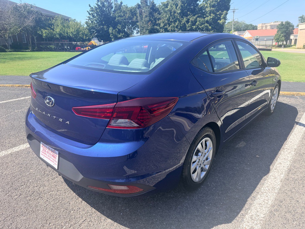 2020 Hyundai Elantra Image 7