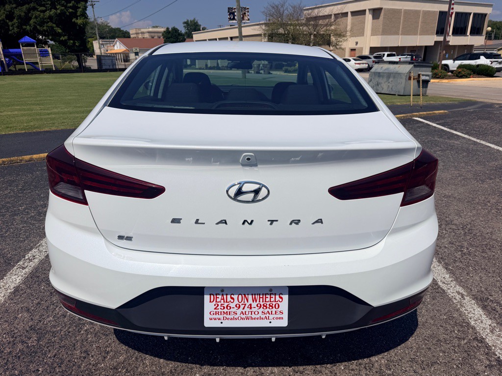 2020 Hyundai Elantra Image 6