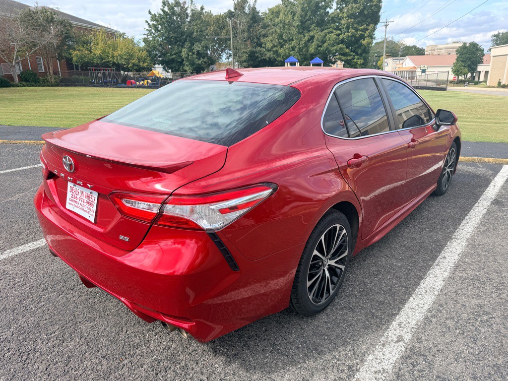 2020 Toyota Camry Image 7