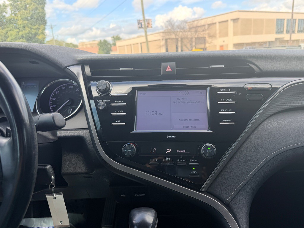 2020 Toyota Camry Image 14