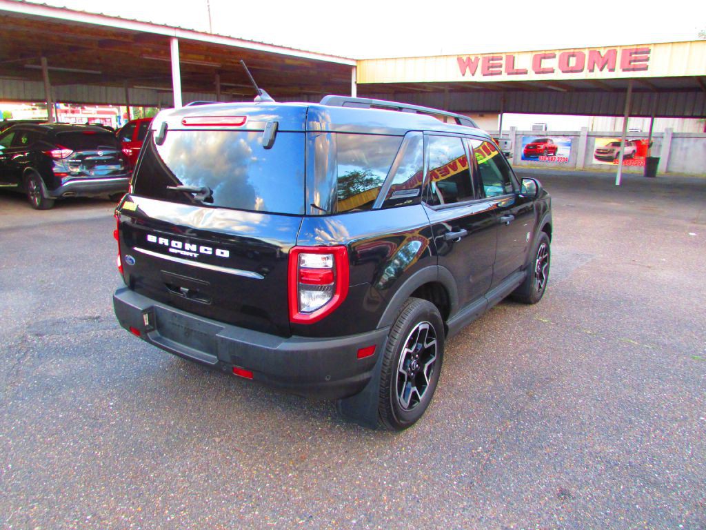 2021 Ford Bronco Image 8
