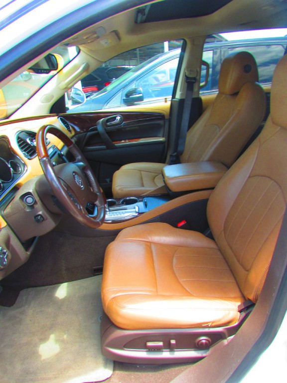 2017 Buick Enclave Image 15