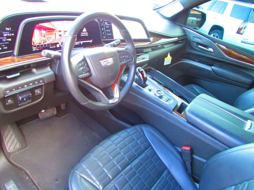 2021 Cadillac Escalade Image 16