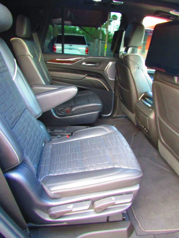 2021 Cadillac Escalade Image 21