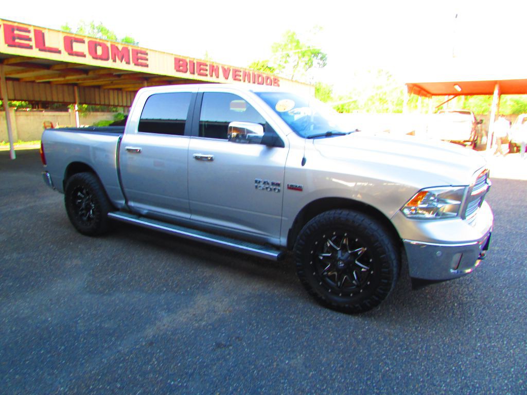 2017 RAM 1500 Image 4