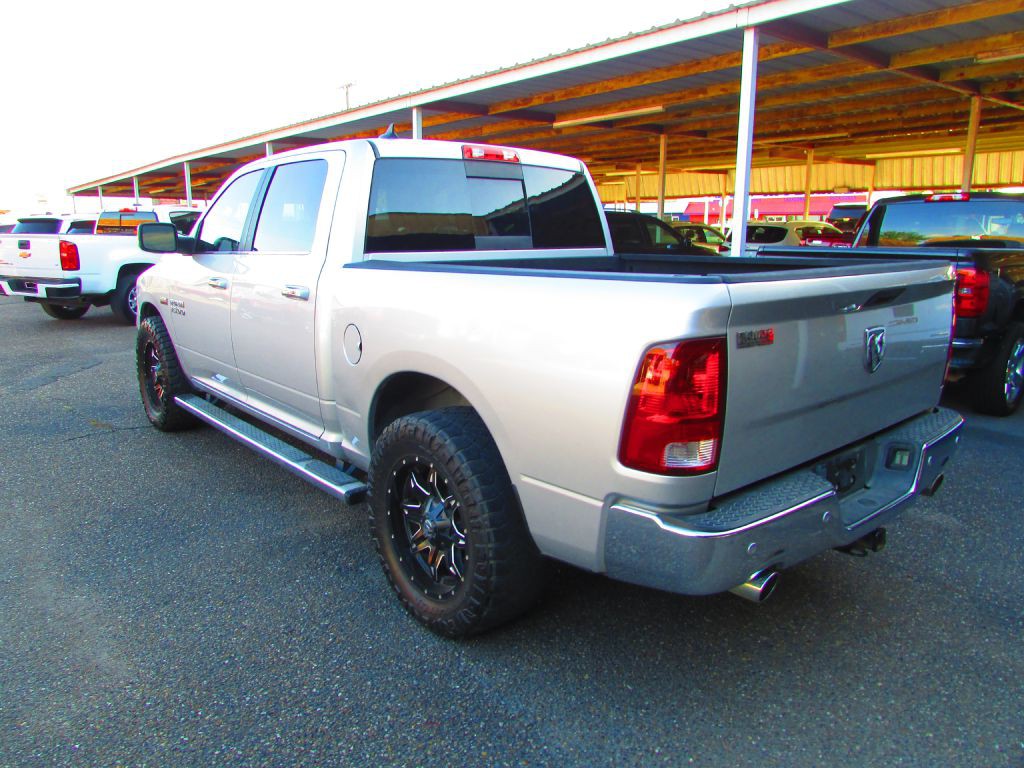 2017 RAM 1500 Image 9