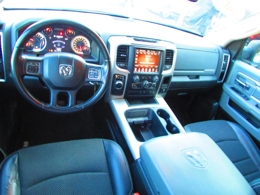 2017 RAM 1500 Image 16