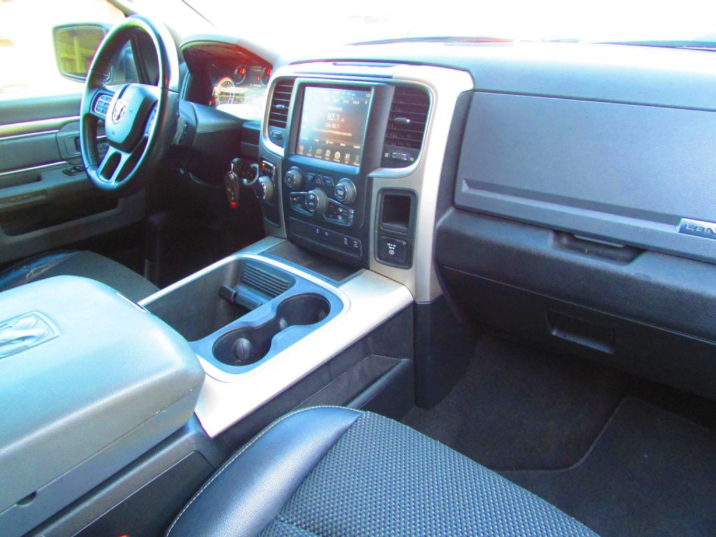 2017 RAM 1500 Image 18