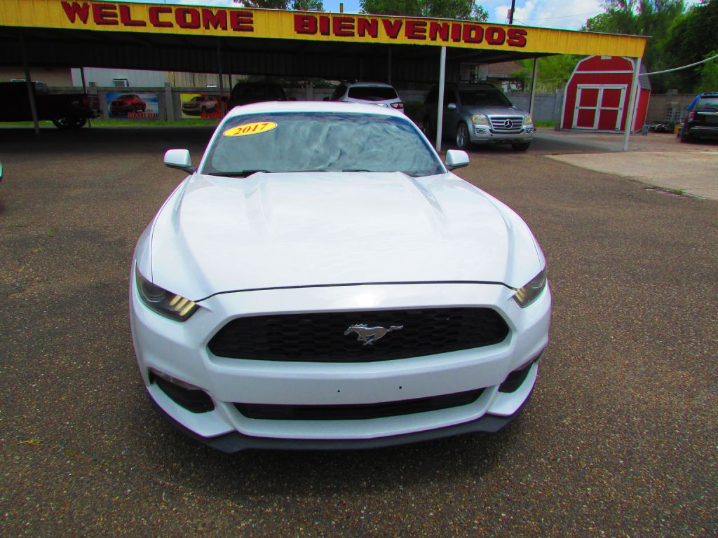 2017 Ford Mustang Image 10