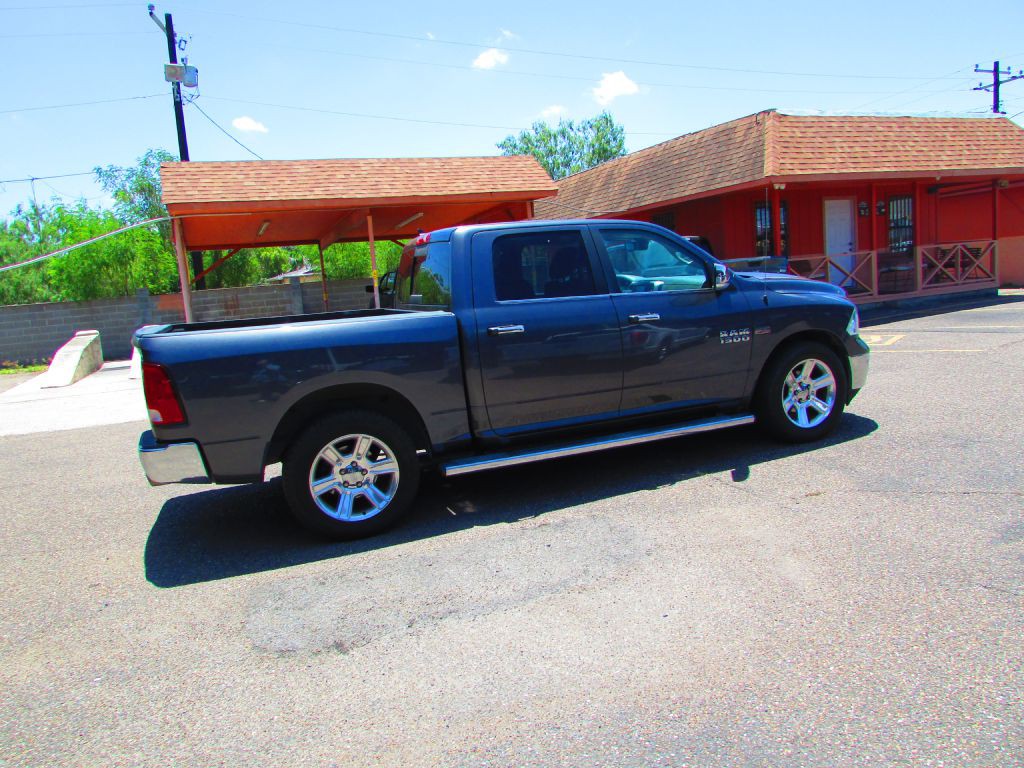2017 RAM 1500 Image 4