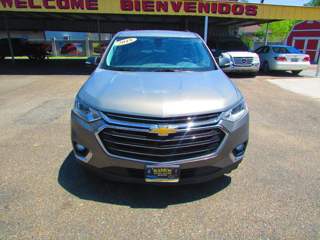 2018 Chevrolet Traverse Image 2