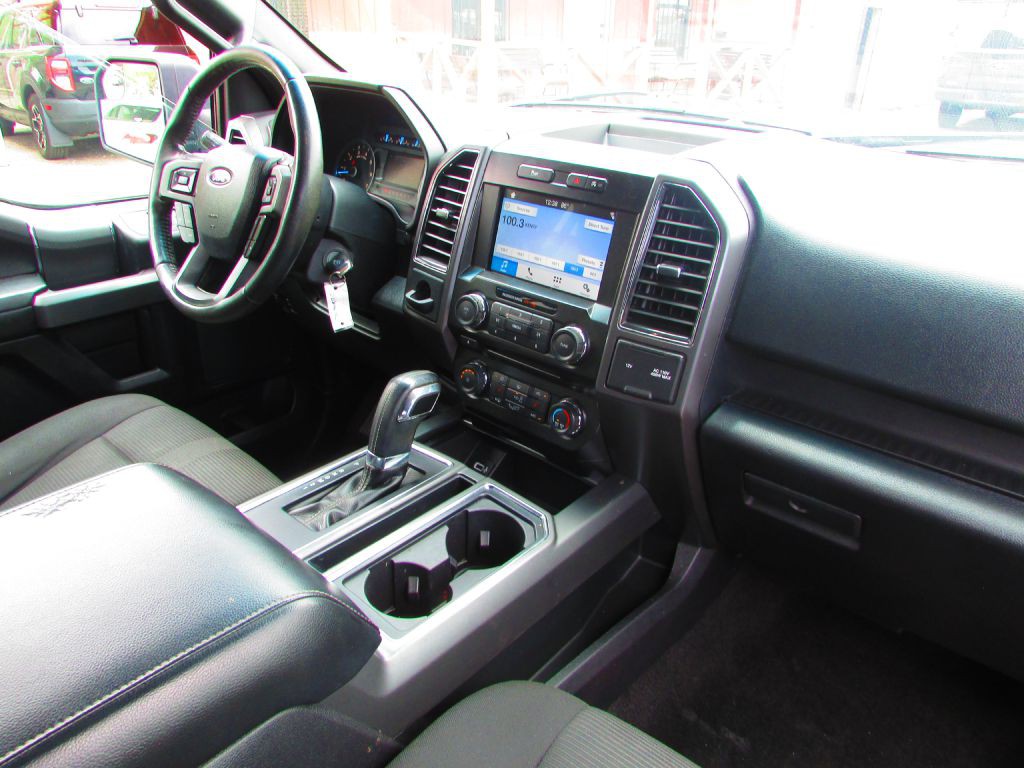 2017 Ford F-150 Image 17