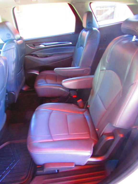 2018 Buick Enclave Image 17