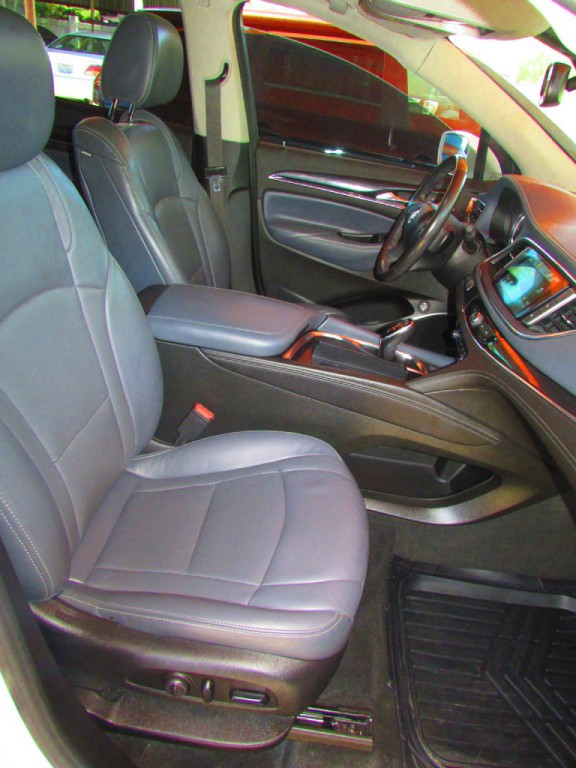 2018 Buick Enclave Image 23
