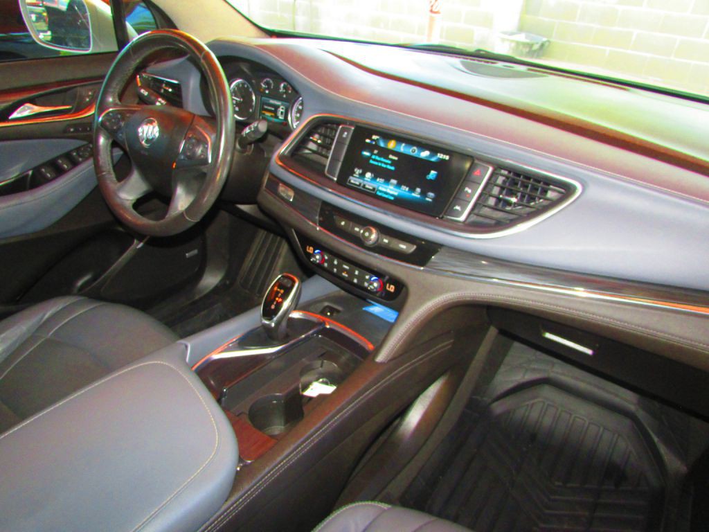 2018 Buick Enclave Image 24