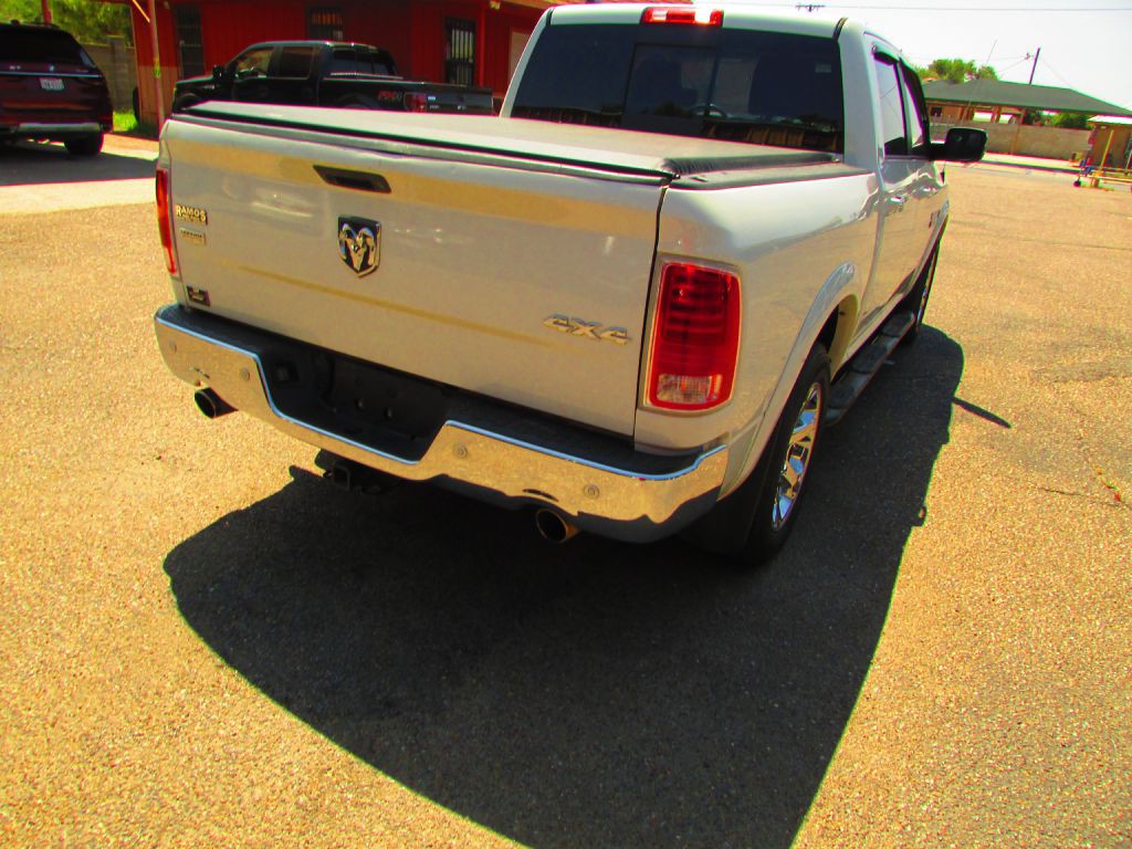 2016 RAM 1500 Image 3