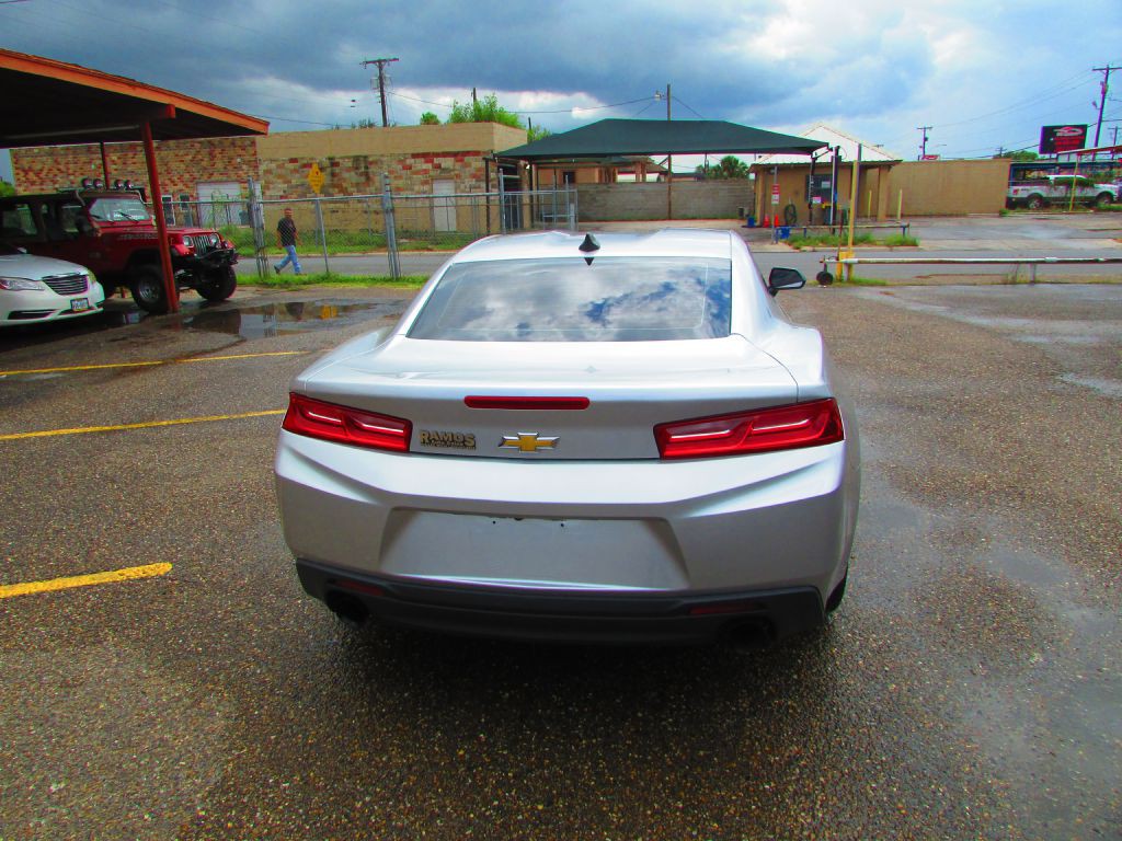 2017 Chevrolet Camaro Image 7