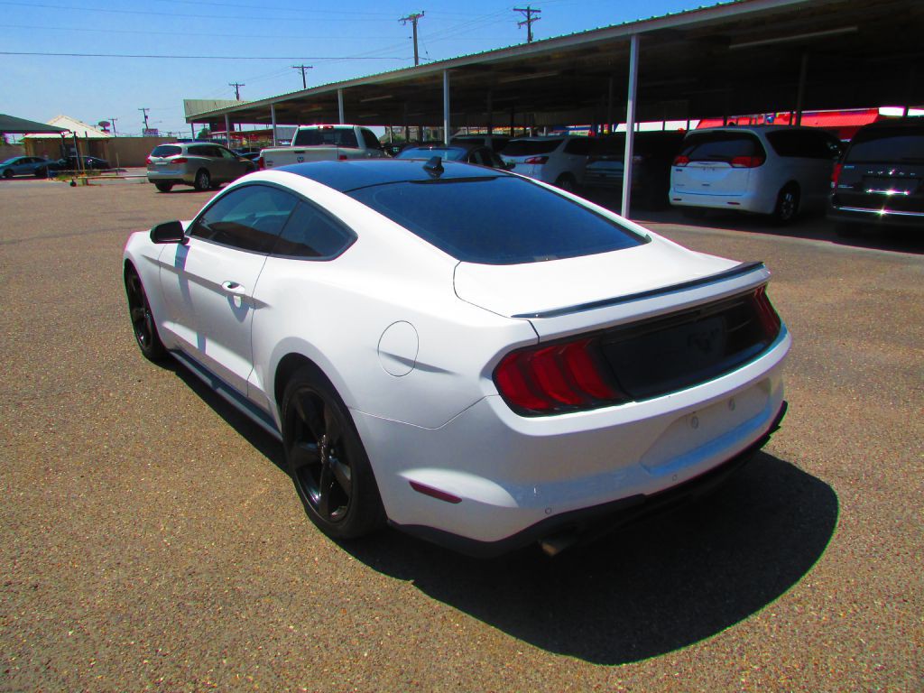2021 Ford Mustang Image 7