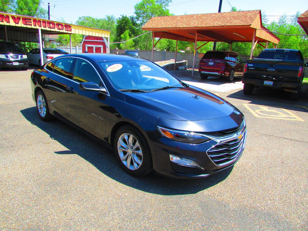 2023 Chevrolet Malibu Image 3