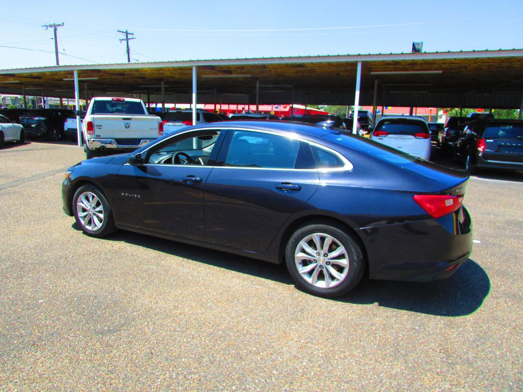 2023 Chevrolet Malibu Image 8