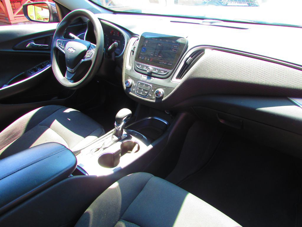2023 Chevrolet Malibu Image 17