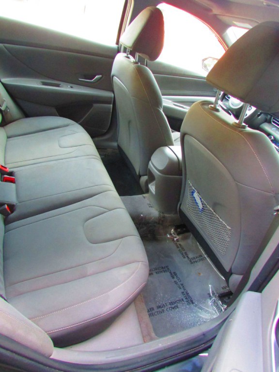 2024 Hyundai Elantra Image 16