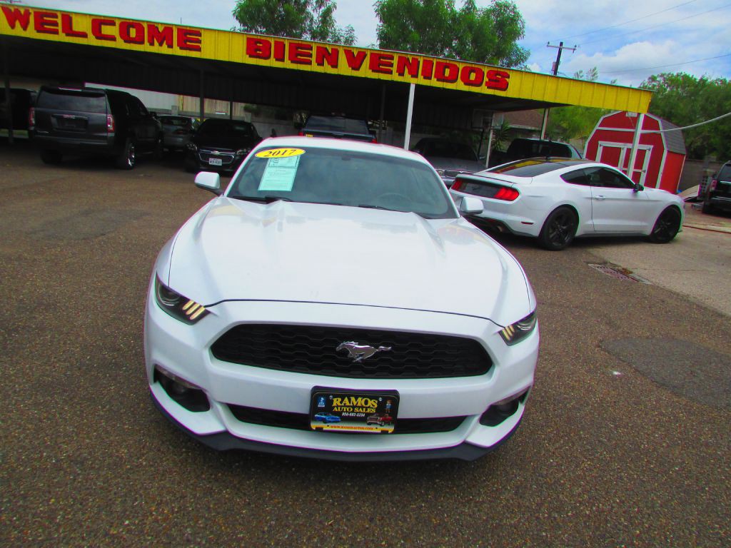 2017 Ford Mustang Image 2